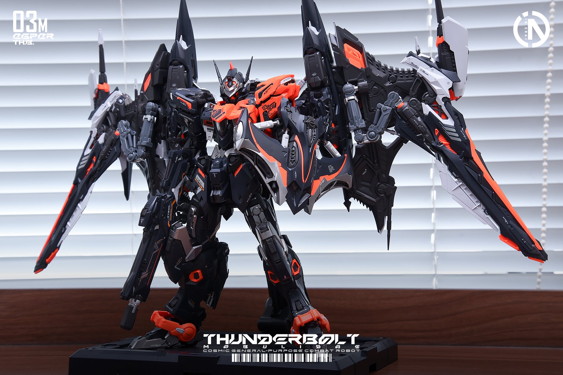 Infinite Nova IN ERA+ 1/100 THB-03M Thunderbolt Manta Ray Extreme