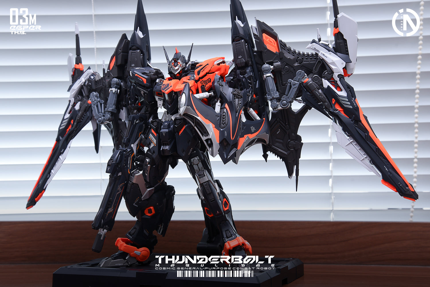 Infinite Nova IN ERA+ 1/100 THB-03M Thunderbolt Manta Ray Extreme