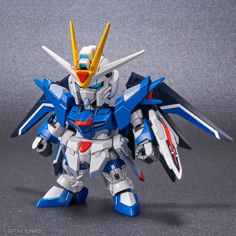 Bandai SD Gundam EX-Standard #020 Non-Scale STTS-909 Rising Freedom Gundam Model Kit
