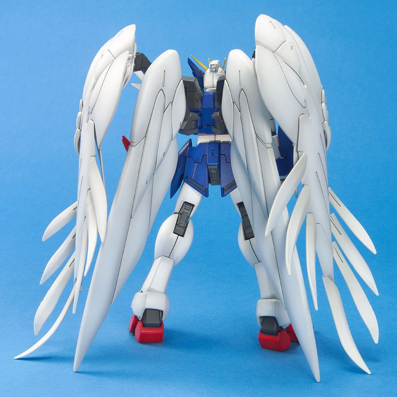 Bandai MG #75 1/100 XXXG-00W0 Wing Gundam Zero (EW) Model Kit