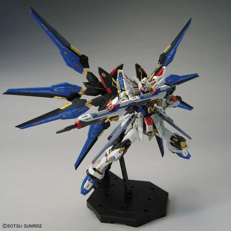 Bandai MGEX 1/100 ZGMF-X20A Strike Freedom Gundam Model Kit
