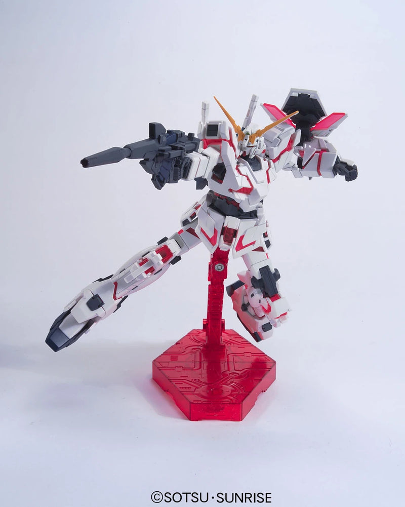 Bandai HGUC #100 1/144 RX-0 Unicorn Gundam (Destroy Mode) Model Kit