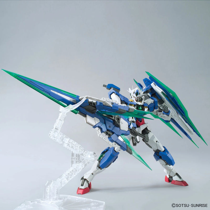 Bandai MG 1/100 GNT-0000/FS 00 Qan[T] Full Saber Model Kit