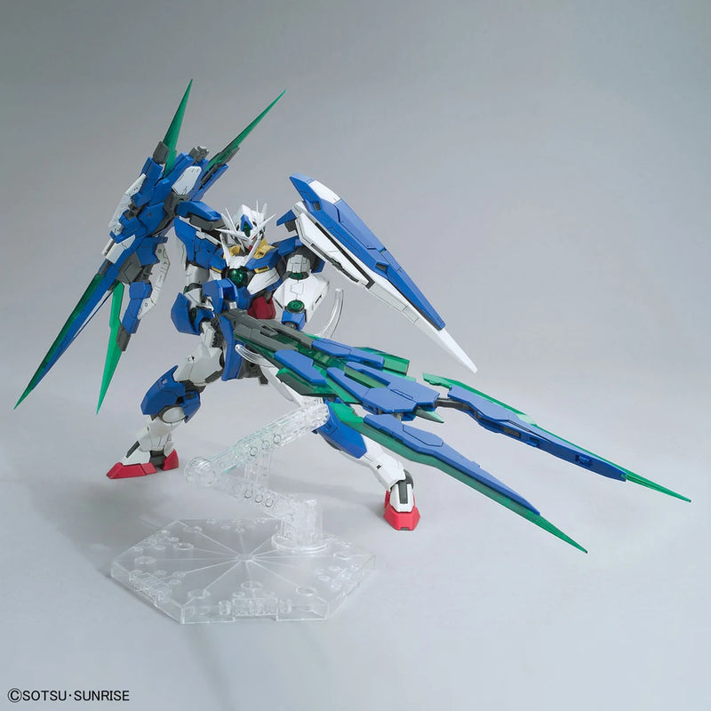 Bandai MG 1/100 GNT-0000/FS 00 Qan[T] Full Saber Model Kit