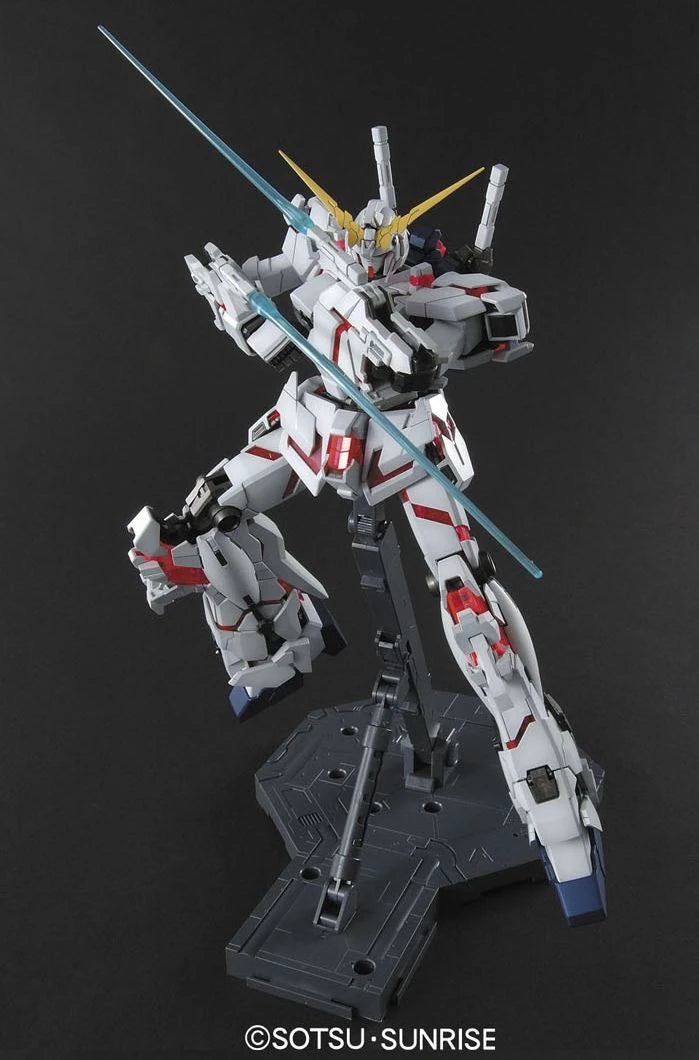 Bandai MG #131 1/100 RX-0 Unicorn Gundam (OVA Ver.) Model Kit