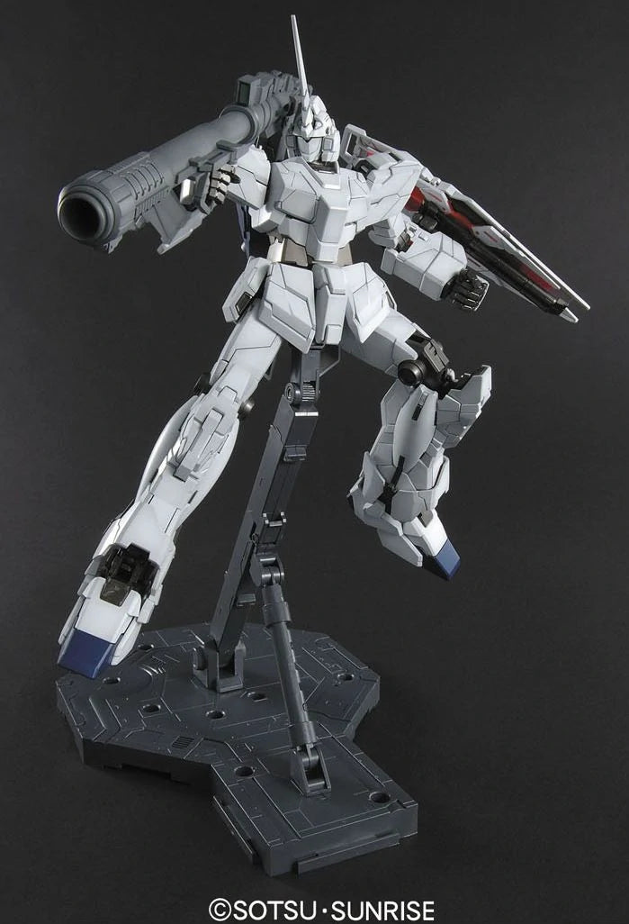 Bandai MG #131 1/100 RX-0 Unicorn Gundam (OVA Ver.) Model Kit