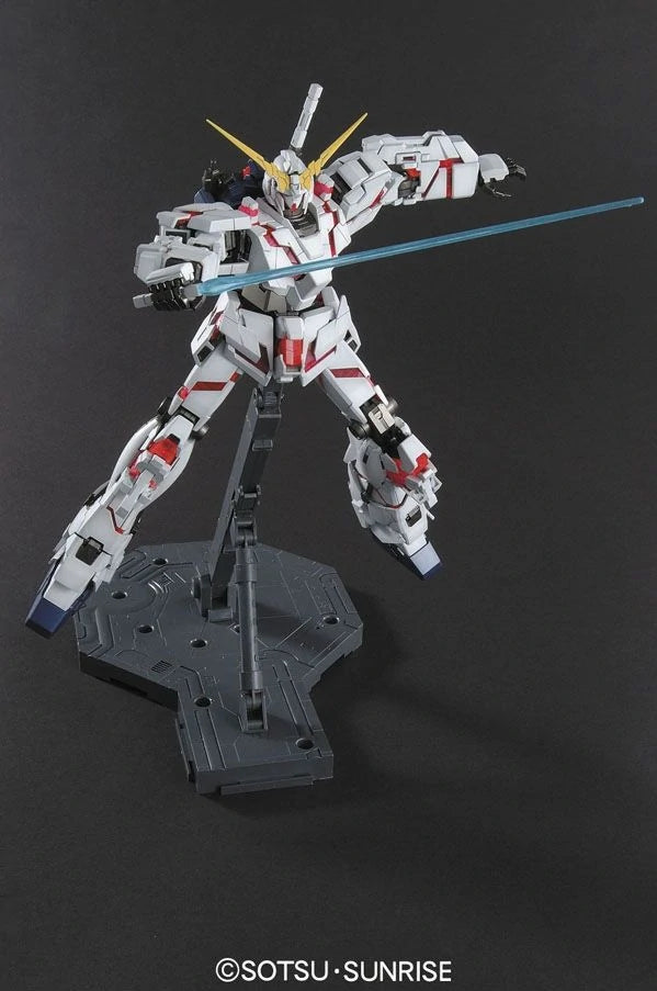 Bandai MG #131 1/100 RX-0 Unicorn Gundam (OVA Ver.) Model Kit