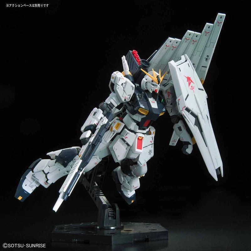 Bandai RG #32 1/144 RX-93 Nu Gundam Model Kit