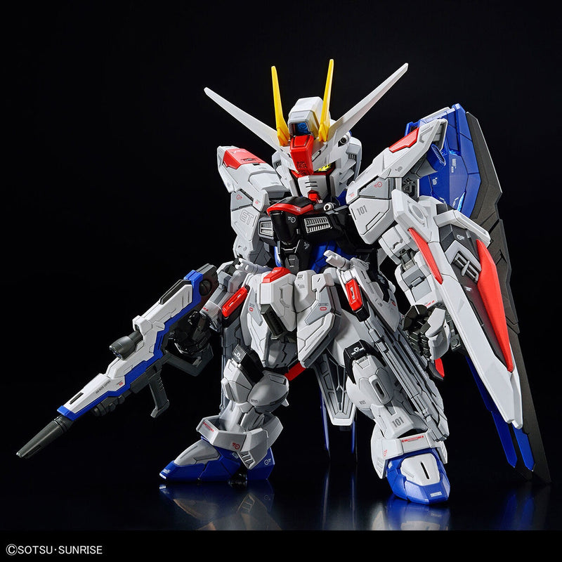 Bandai MGSD Non-scale ZGMF-X10A Freedom Gundam Model Kit